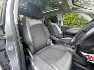 /photos/8466/18faa8b5-3cd2-0cee-83a6-116cc4ee84c4_i320x240.jpg